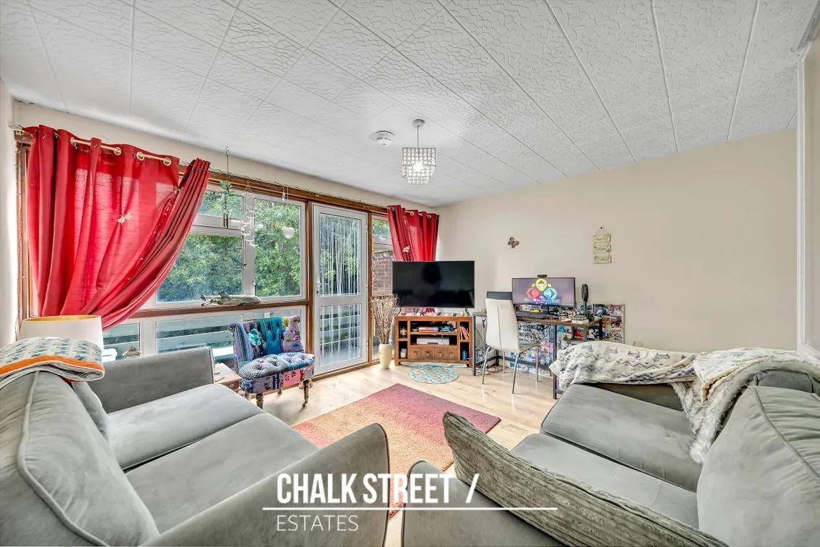 Dunster Crescent, Hornchurch, RM11, photo 3