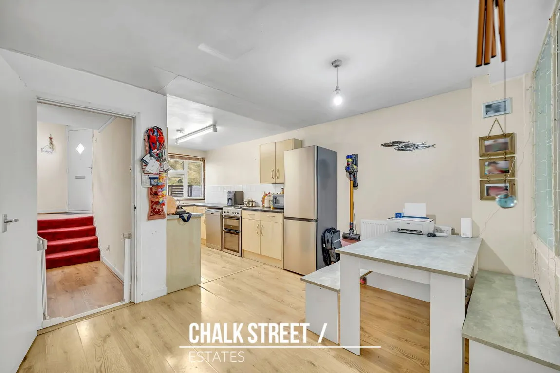 Dunster Crescent, Hornchurch, RM11, photo 4
