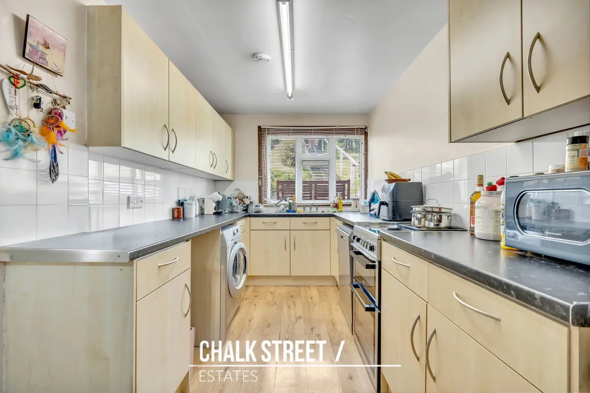 Dunster Crescent, Hornchurch, RM11, photo 6