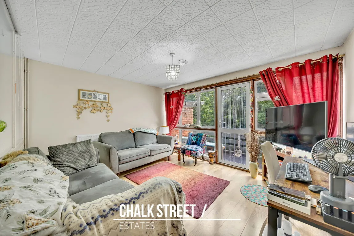Dunster Crescent, Hornchurch, RM11, photo 2