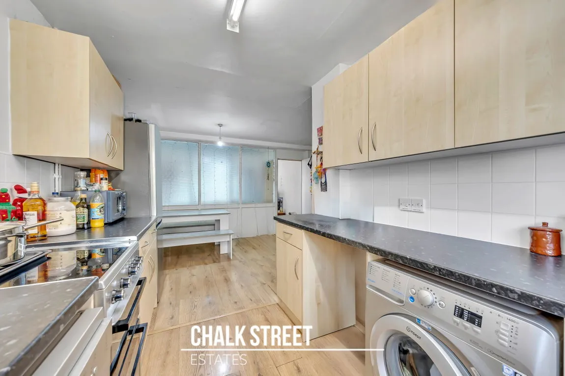 Dunster Crescent, Hornchurch, RM11, photo 7