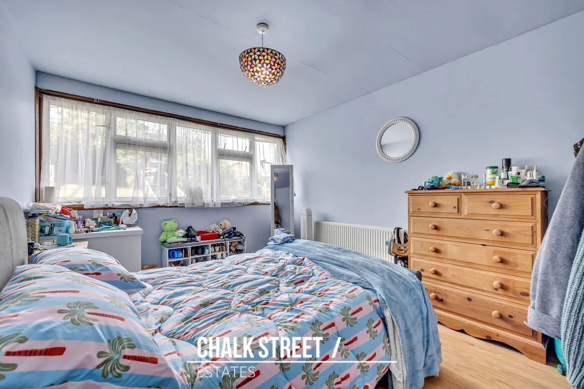 Dunster Crescent, Hornchurch, RM11, photo 9