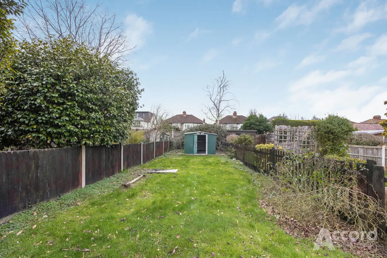 Woodlands Road, Romford, RM1, photo 17