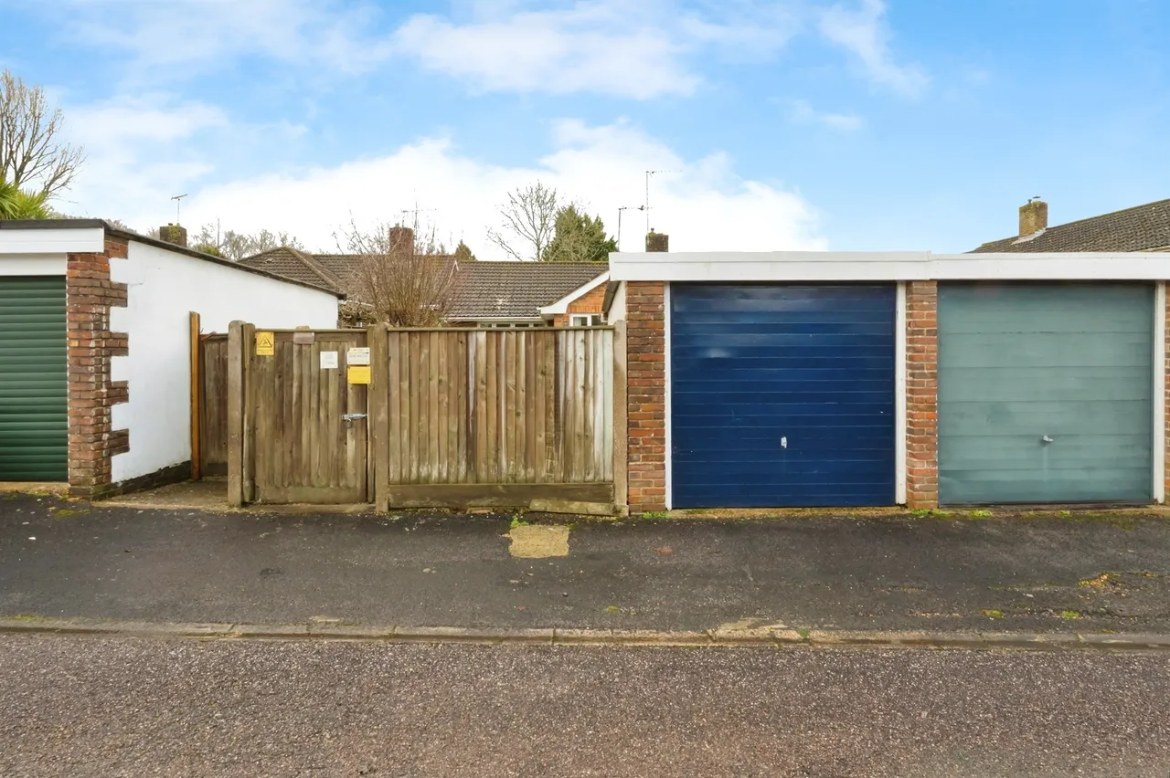 Kiln Green, Colden Common, SO21, photo 9