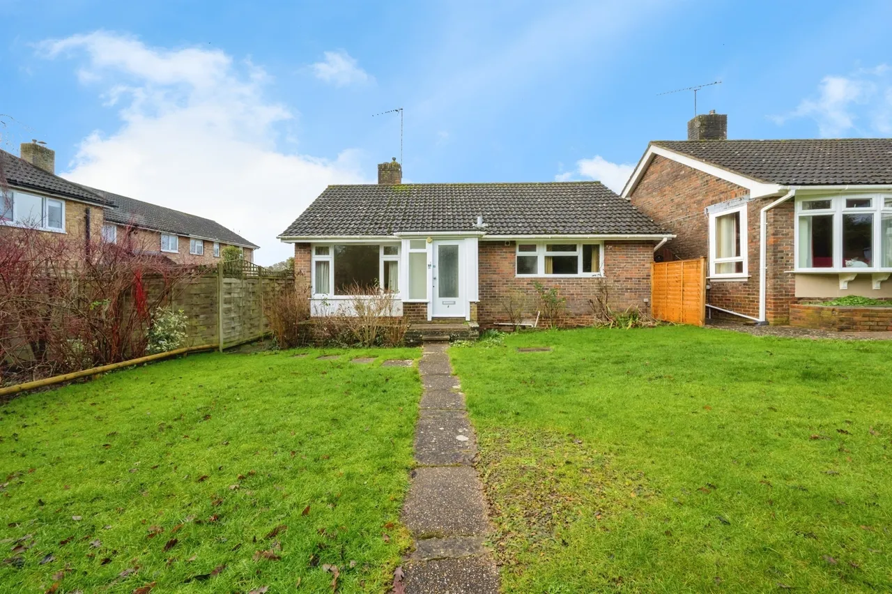 2 bed house for sale, Kiln Green, Colden Common, SO21