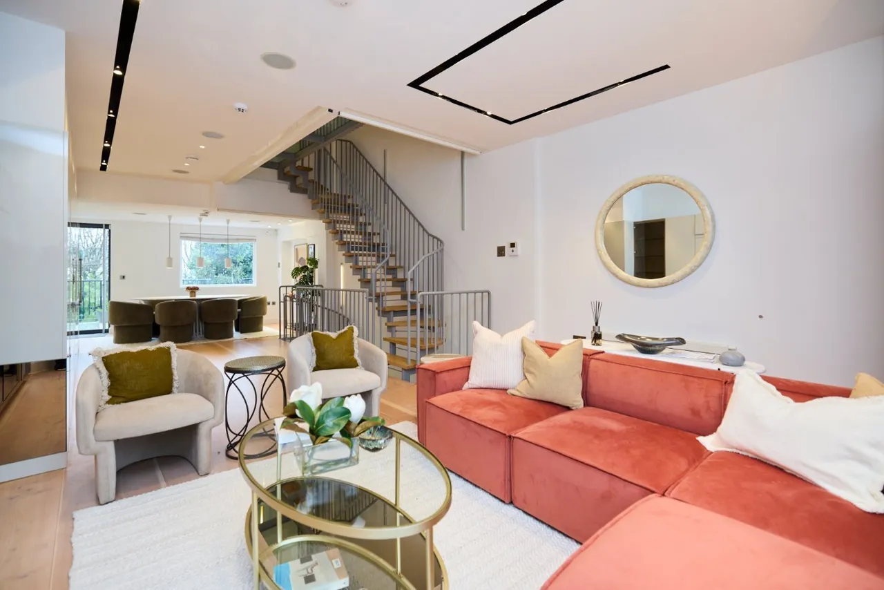 5 bed property to rent — Hamilton Gardens, St John's Wood, London, NW8 9PU
