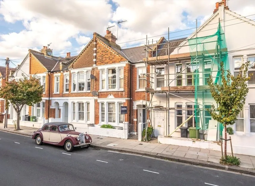 2 bed flat for sale, Lindrop Street, Fulham, SW6