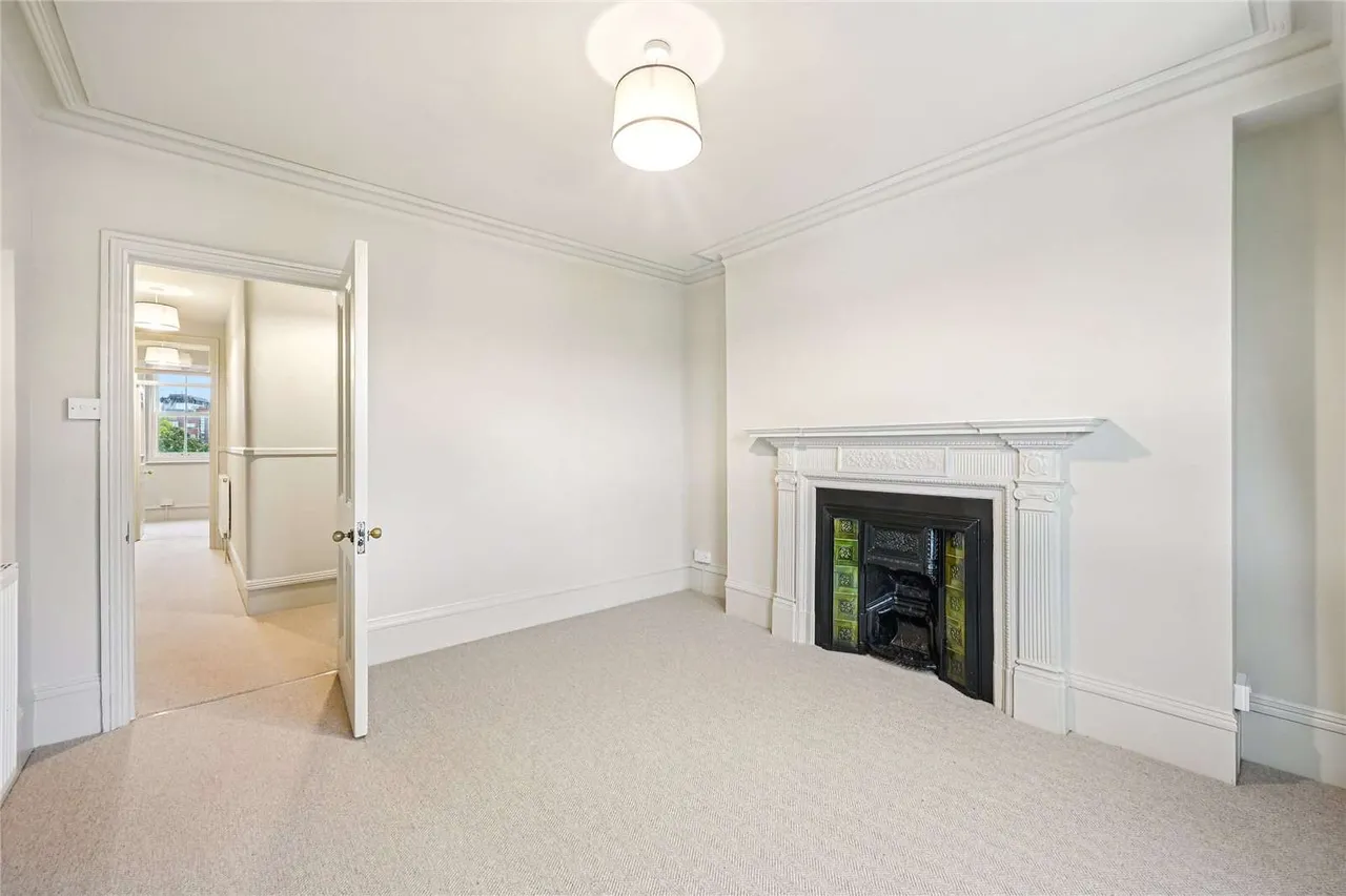 Aynhoe Mansions, Aynhoe Road, London, W14 0QB, photo 11