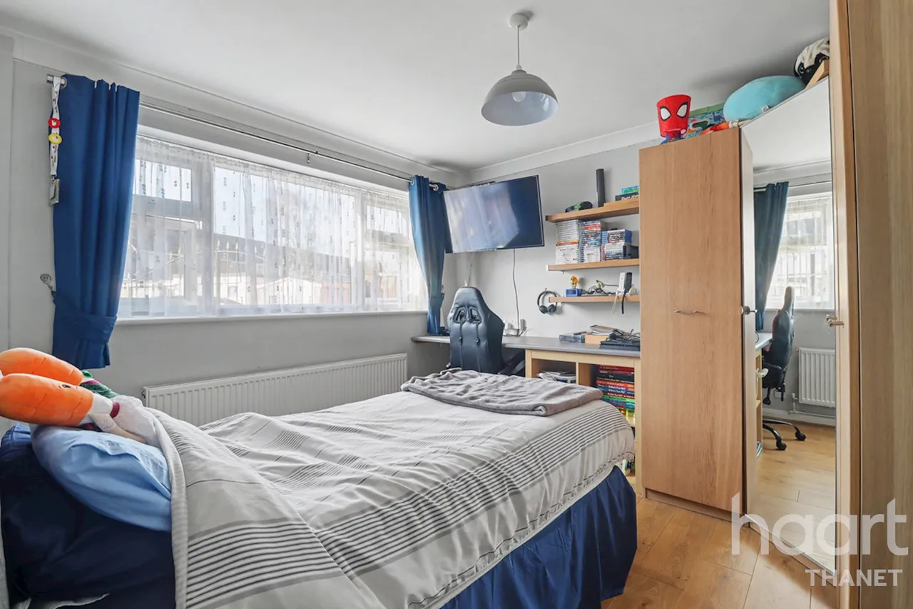 Tivoli Park Avenue, Margate, CT9, photo 12