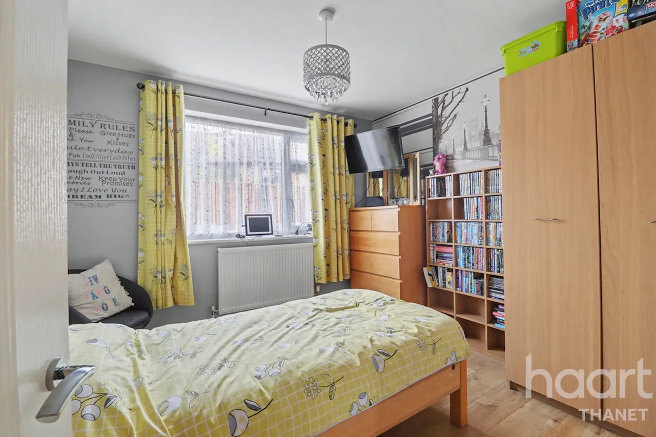 Tivoli Park Avenue, Margate, CT9, photo 17