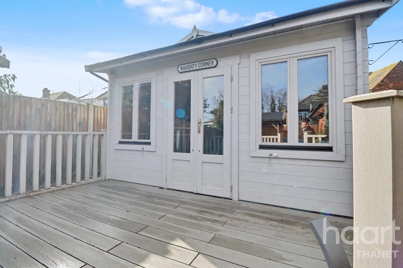 Tivoli Park Avenue, Margate, CT9, photo 20