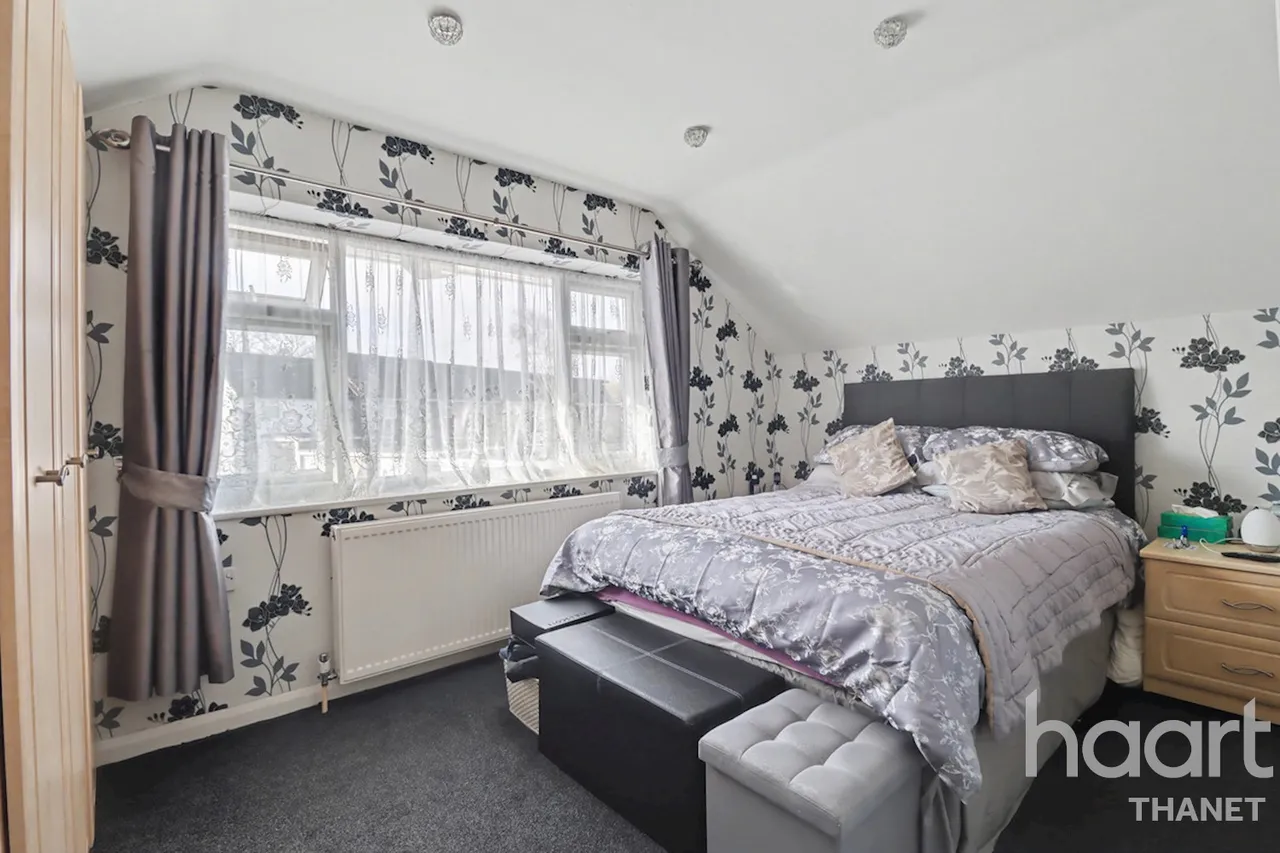 Tivoli Park Avenue, Margate, CT9, photo 10
