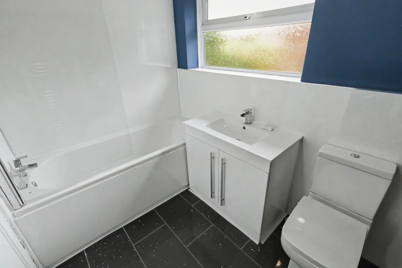 Tully Avenue, Newton-Le-Willows, Newton-Le-Willows, WA12 9JZ, photo 9