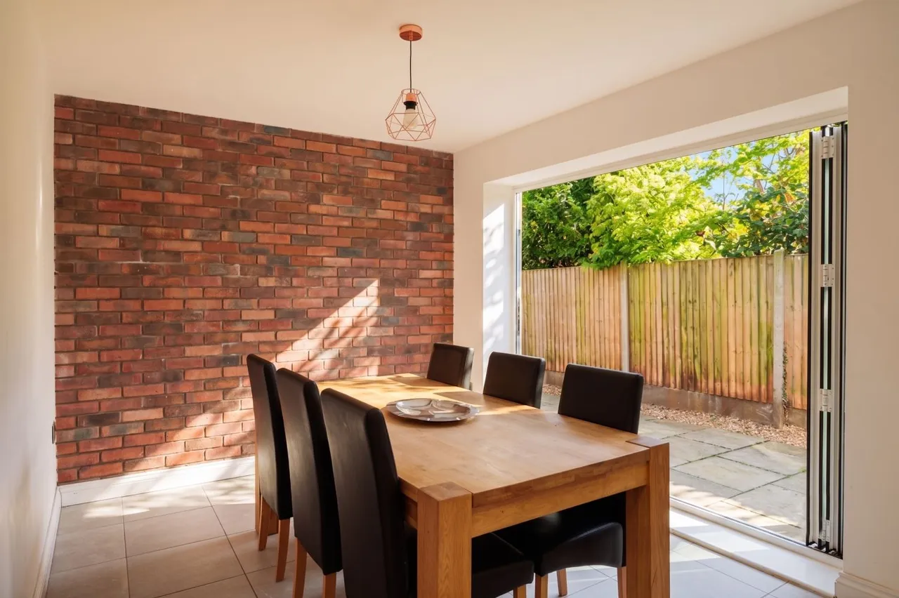 Cheadle Road, Blythe Bridge, ST11, photo 5