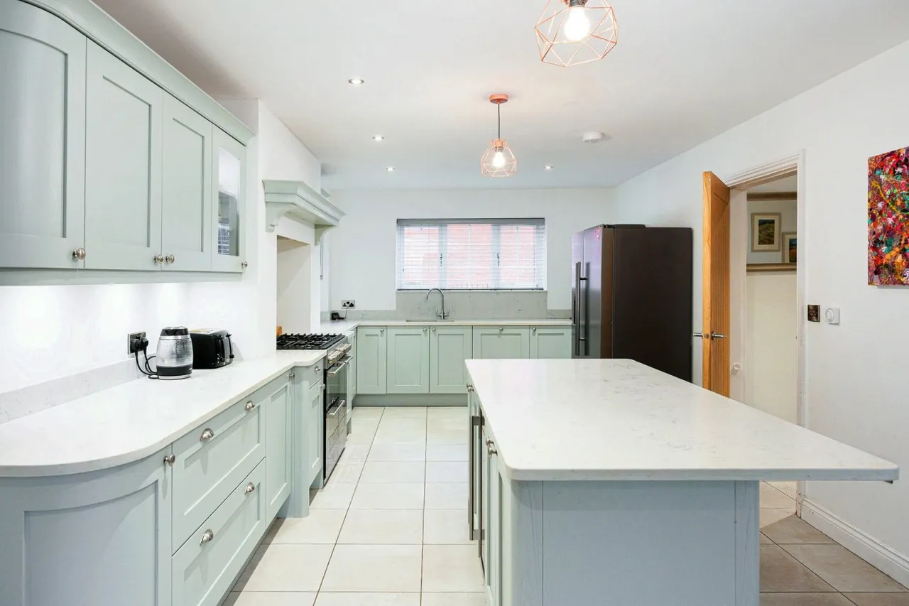 Cheadle Road, Blythe Bridge, ST11, photo 10