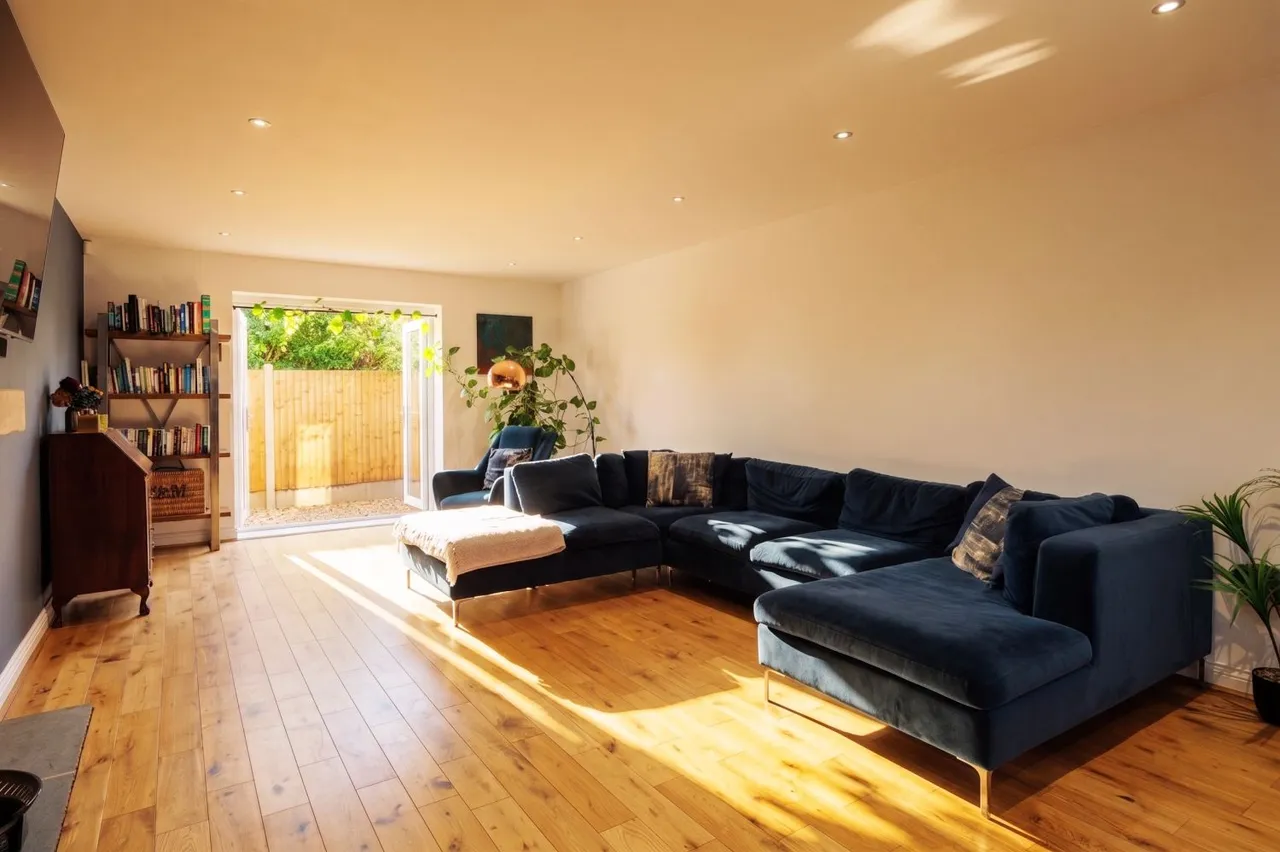 Cheadle Road, Blythe Bridge, ST11, photo 3
