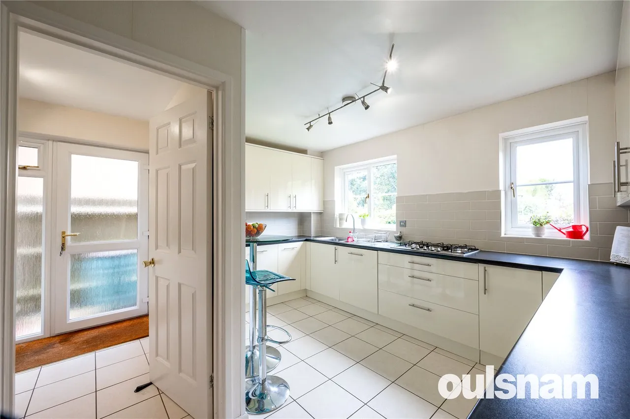 Brookfield Close, Hunt End, Redditch, Worcestershire, B97 5LL, photo 2
