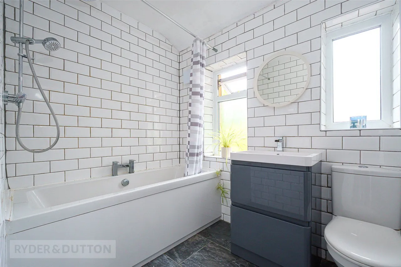 Hollin Avenue, Marsh, HD3, photo 14