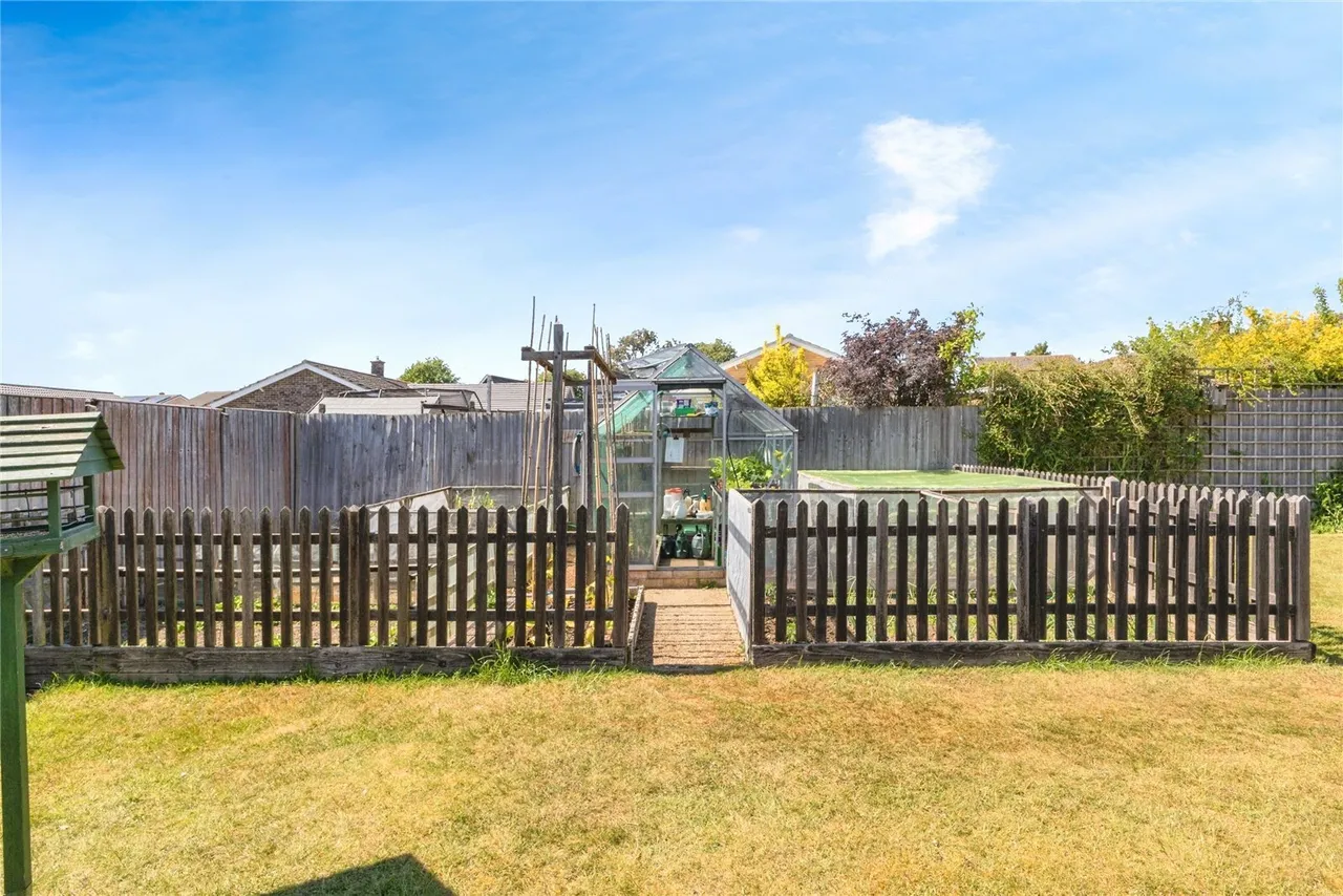 Larch Close, Attleborough, NR17, photo 33