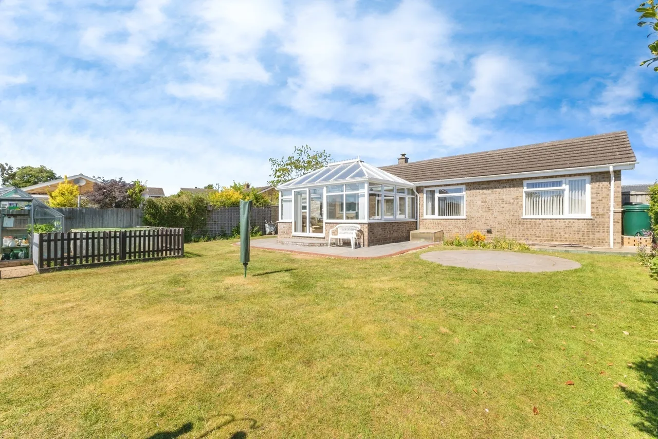 Larch Close, Attleborough, NR17, photo 27