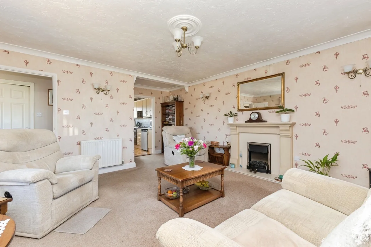 Larch Close, Attleborough, NR17, photo 26