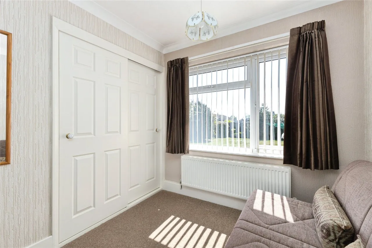Larch Close, Attleborough, NR17, photo 22