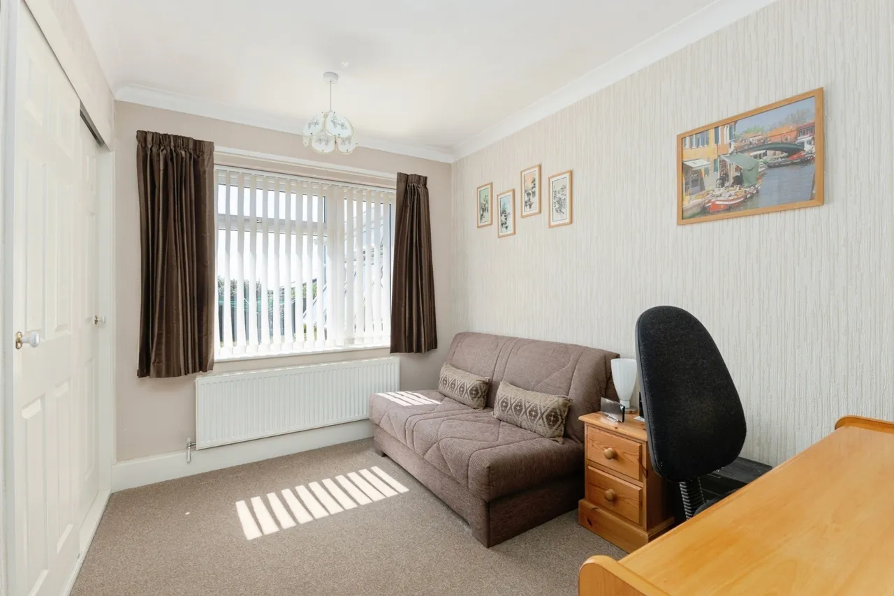Larch Close, Attleborough, NR17, photo 9