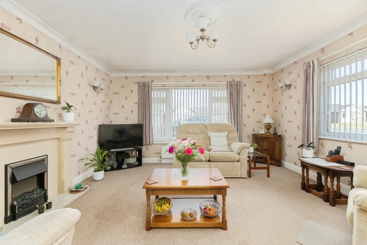 Larch Close, Attleborough, NR17, photo 29