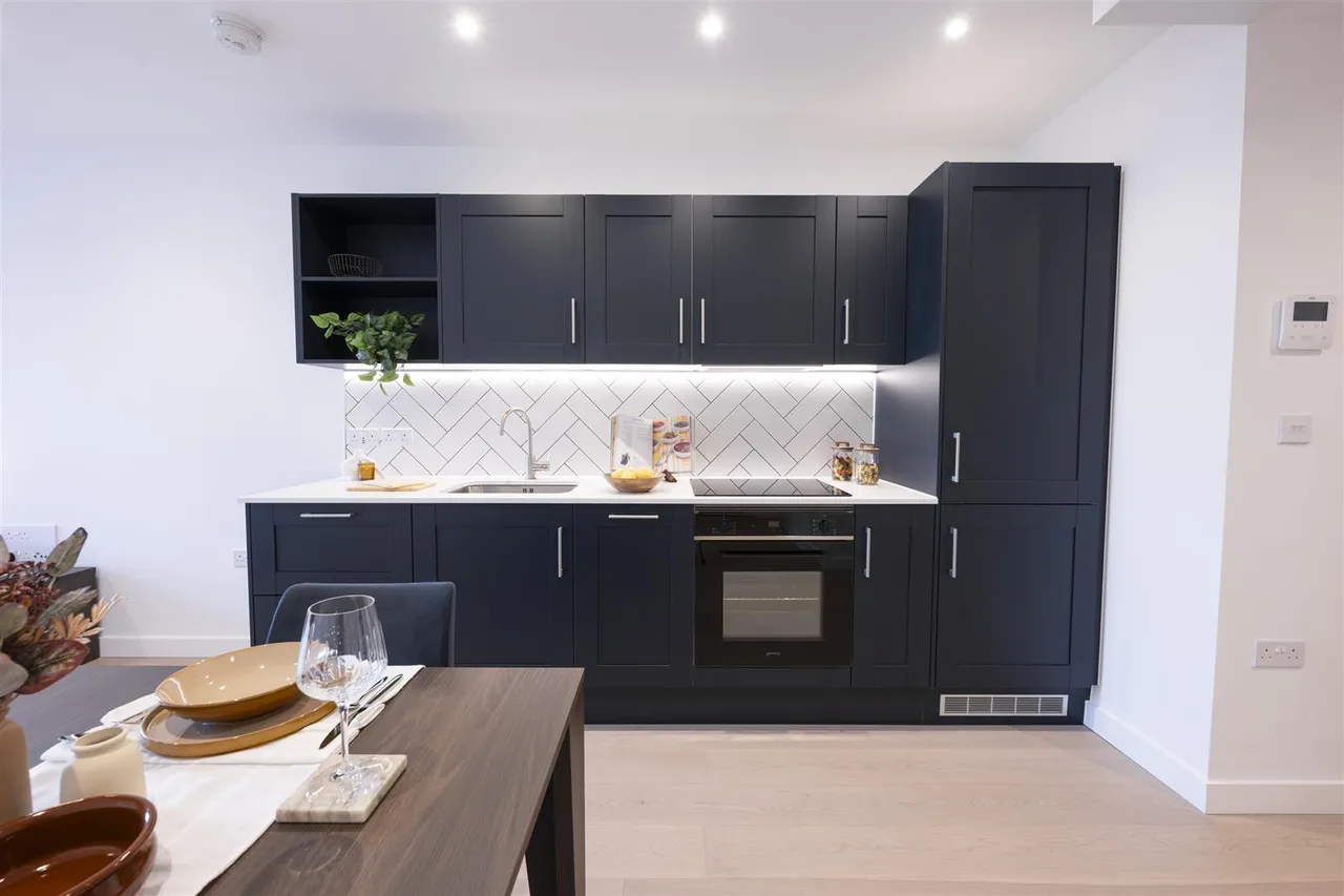 Fulton Road, Wembley, HA9, photo 5