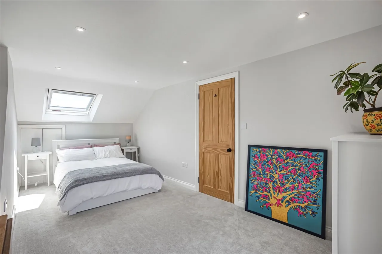 Crowborough Road, Furzedown, photo 11