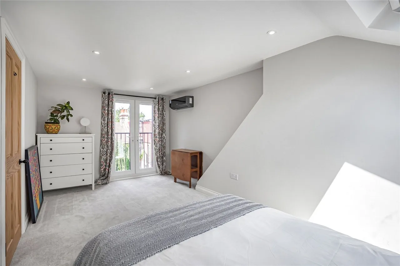 Crowborough Road, Furzedown, photo 12