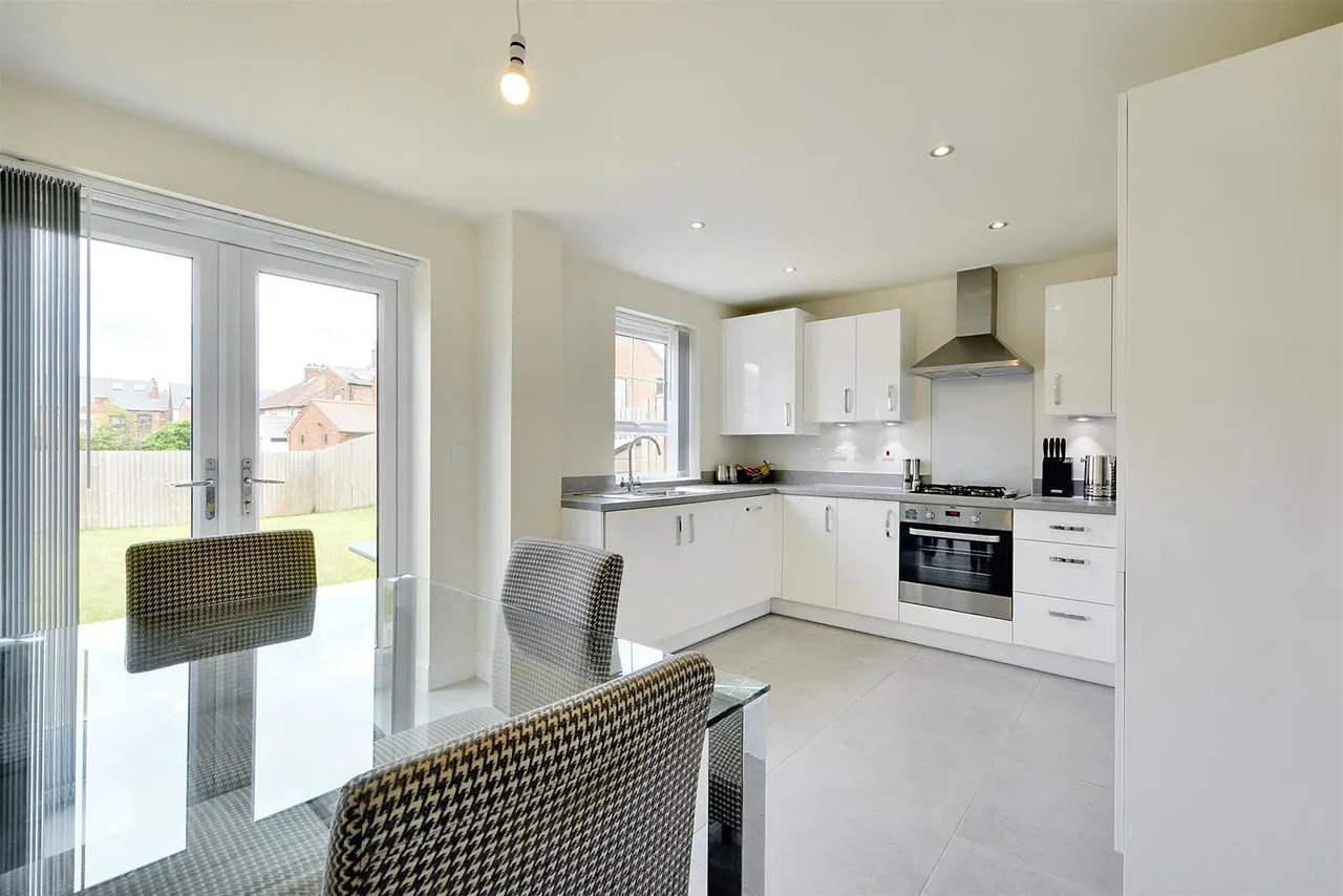 Marconi Drive, Beeston Rylands, NG9, photo 9