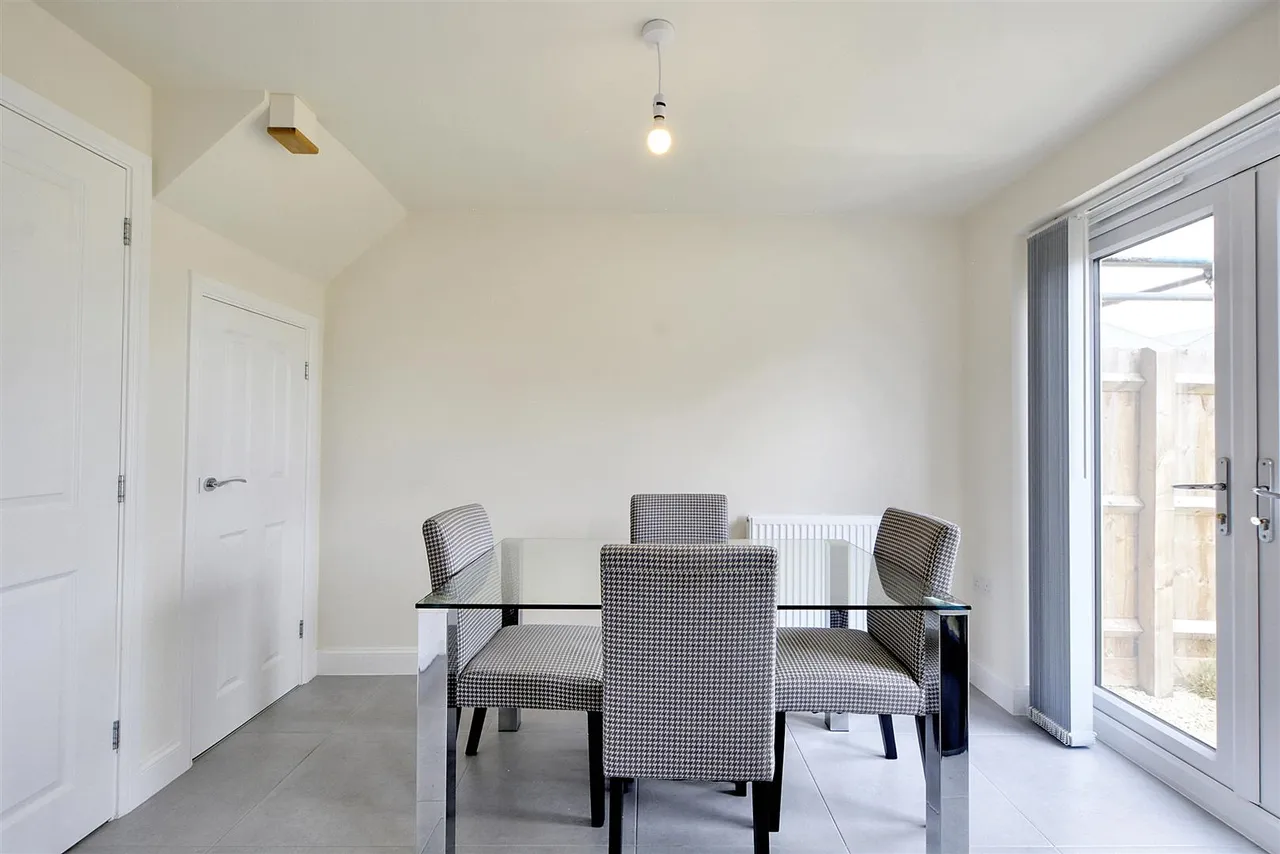 Marconi Drive, Beeston Rylands, NG9, photo 3