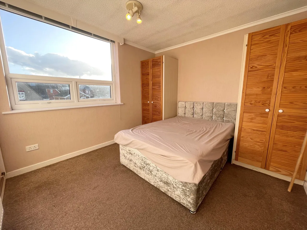 Huddersfield Road, Barnsley, S75, photo 5