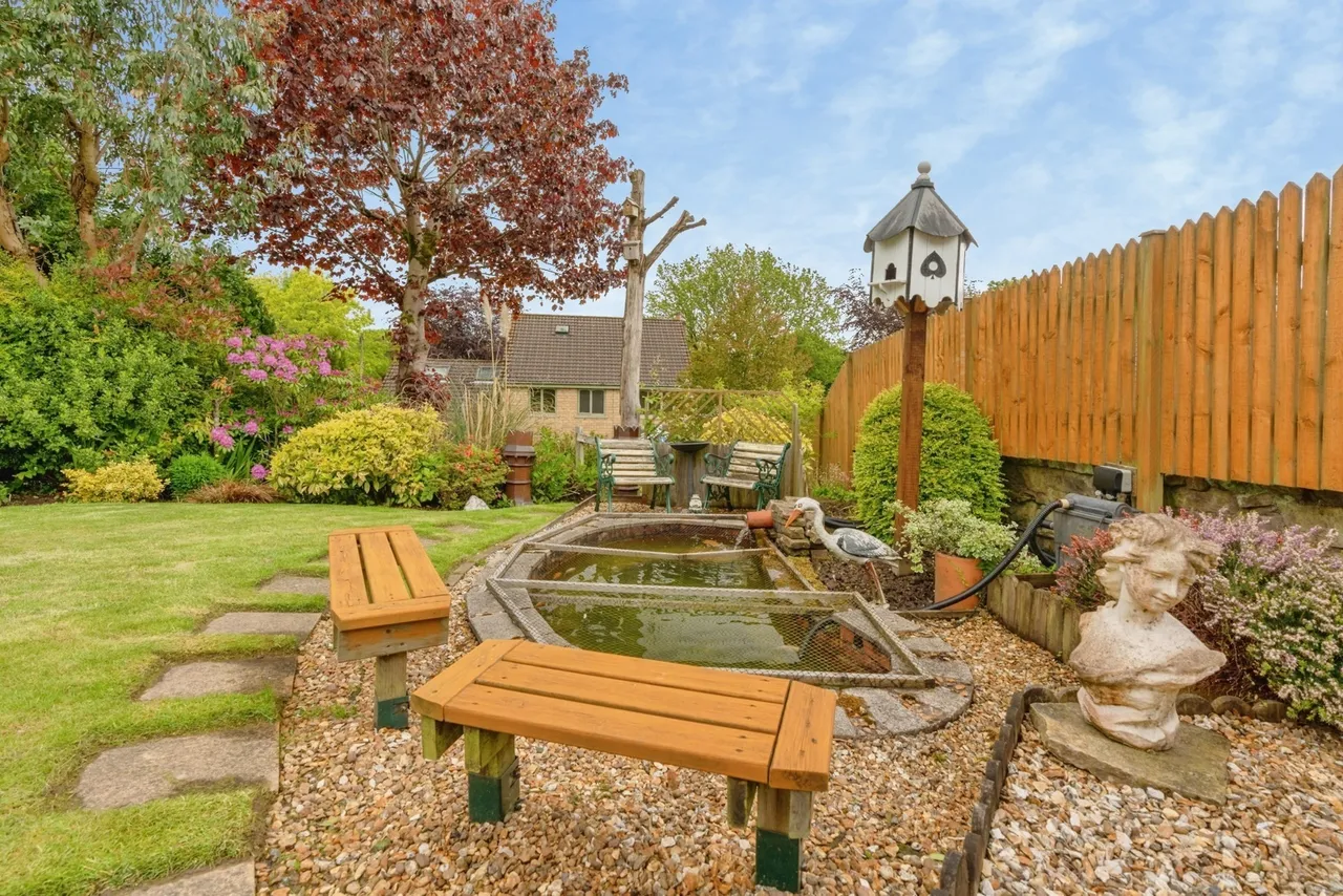 Glendale Close, Burnley, Lancashire, BB11, photo 27
