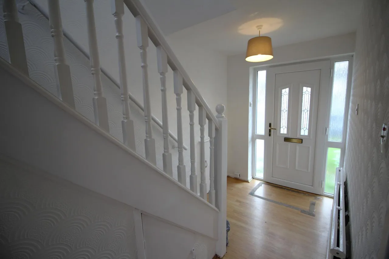 Fieldhead Avenue, Bury, BL8, photo 2