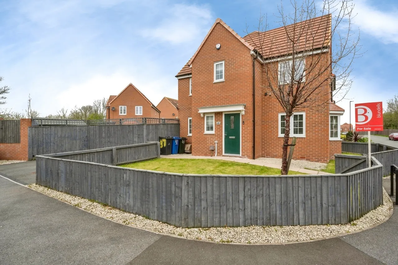 Clover Street, Woodlands, Doncaster, South Yorkshire, DN6, photo 5