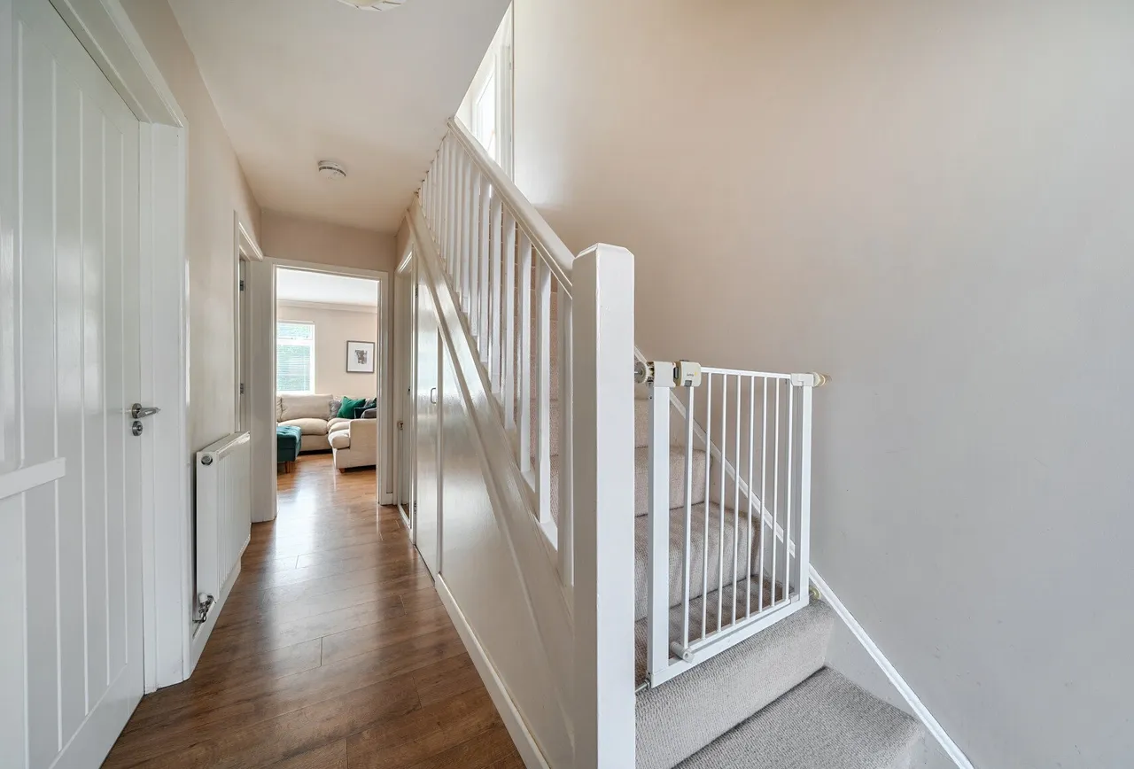 Marling Crescent, Stroud, GL5 4LB, photo 11
