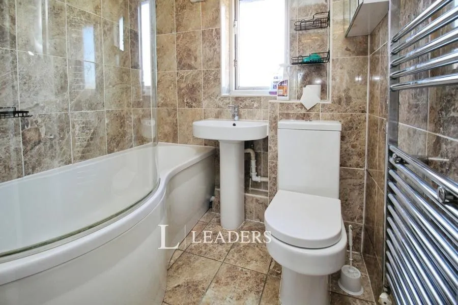 Ambridge Grove, Peartree Bridge, MK6, photo 10