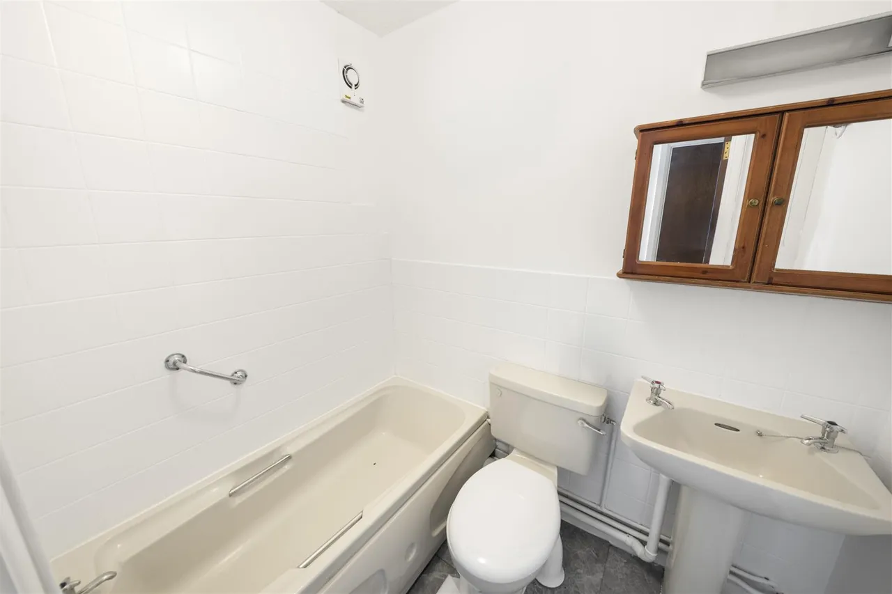 Verona Close, Uxbridge, photo 5