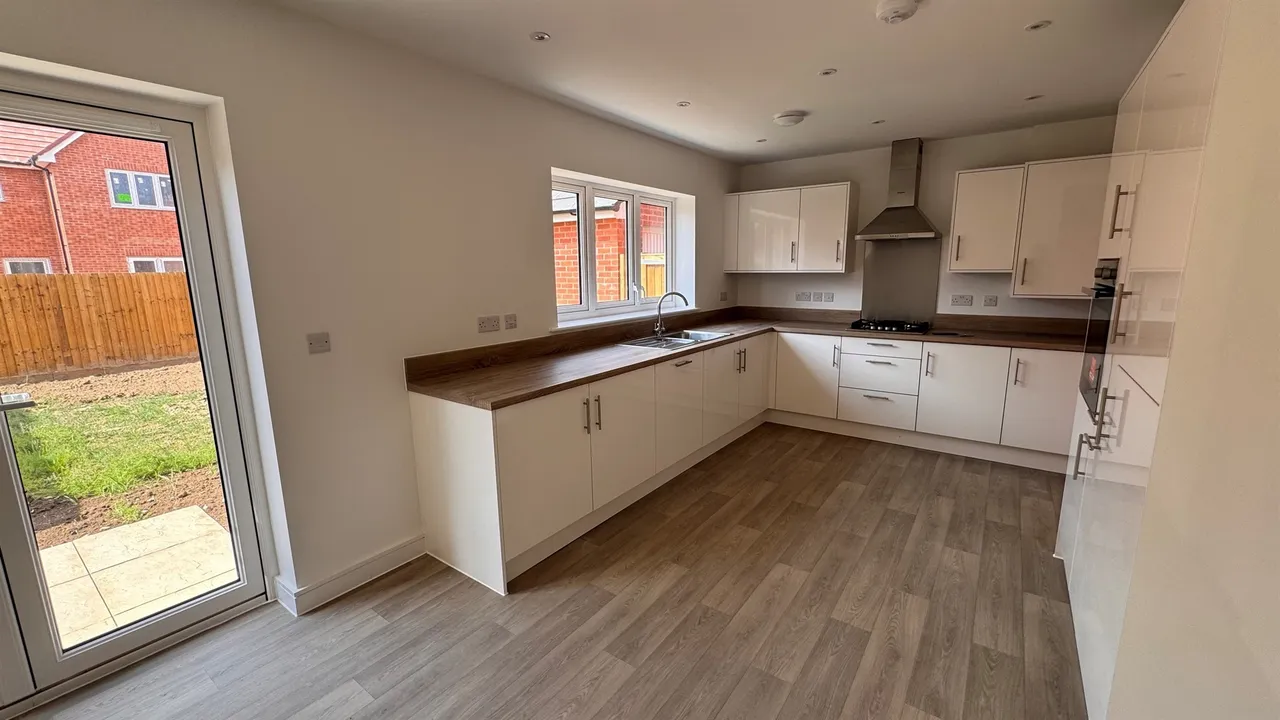 Buckenham Road, Attleborough, photo 2