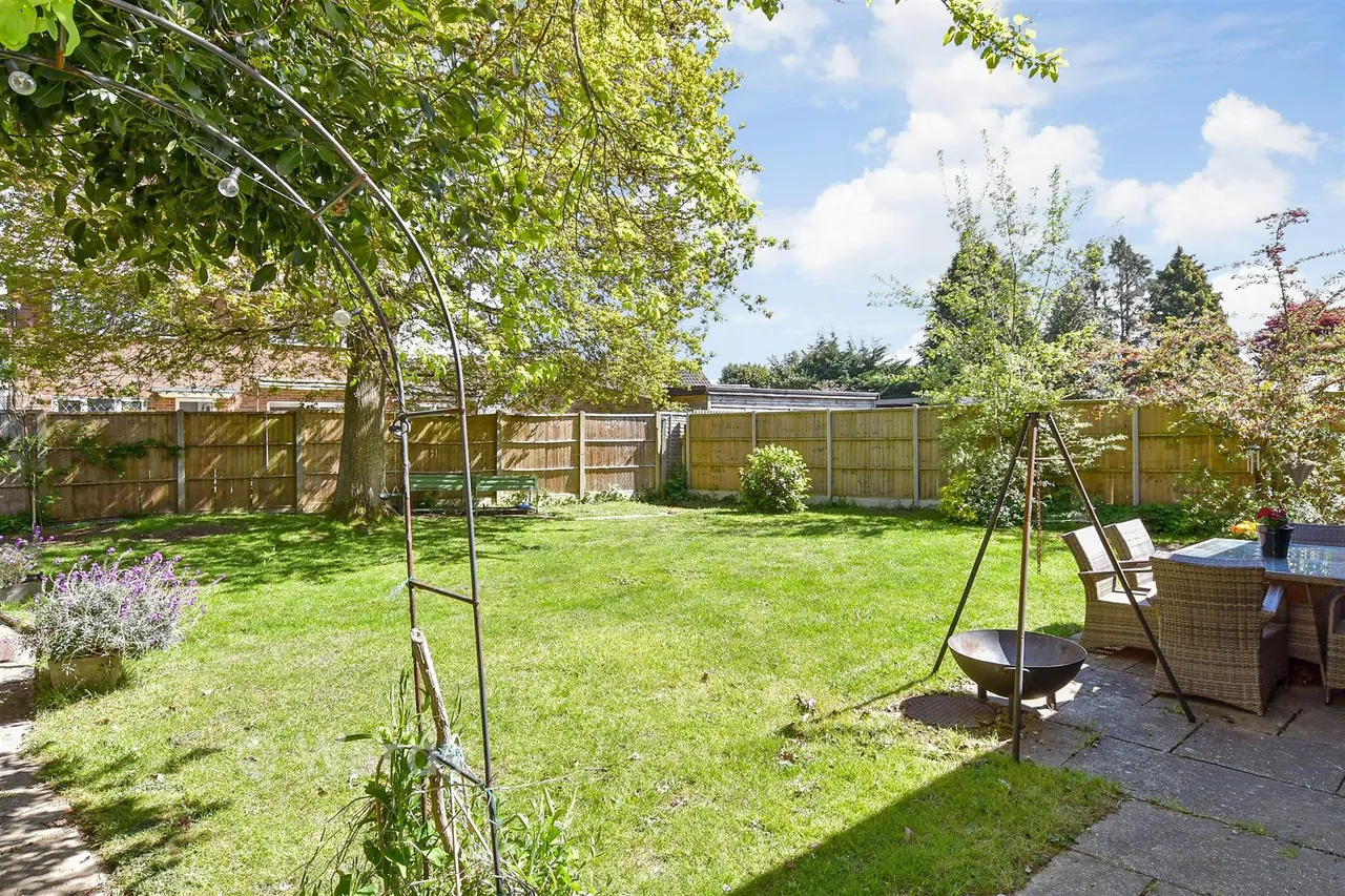 Turners Court, West Kingsdown, TN15, photo 18