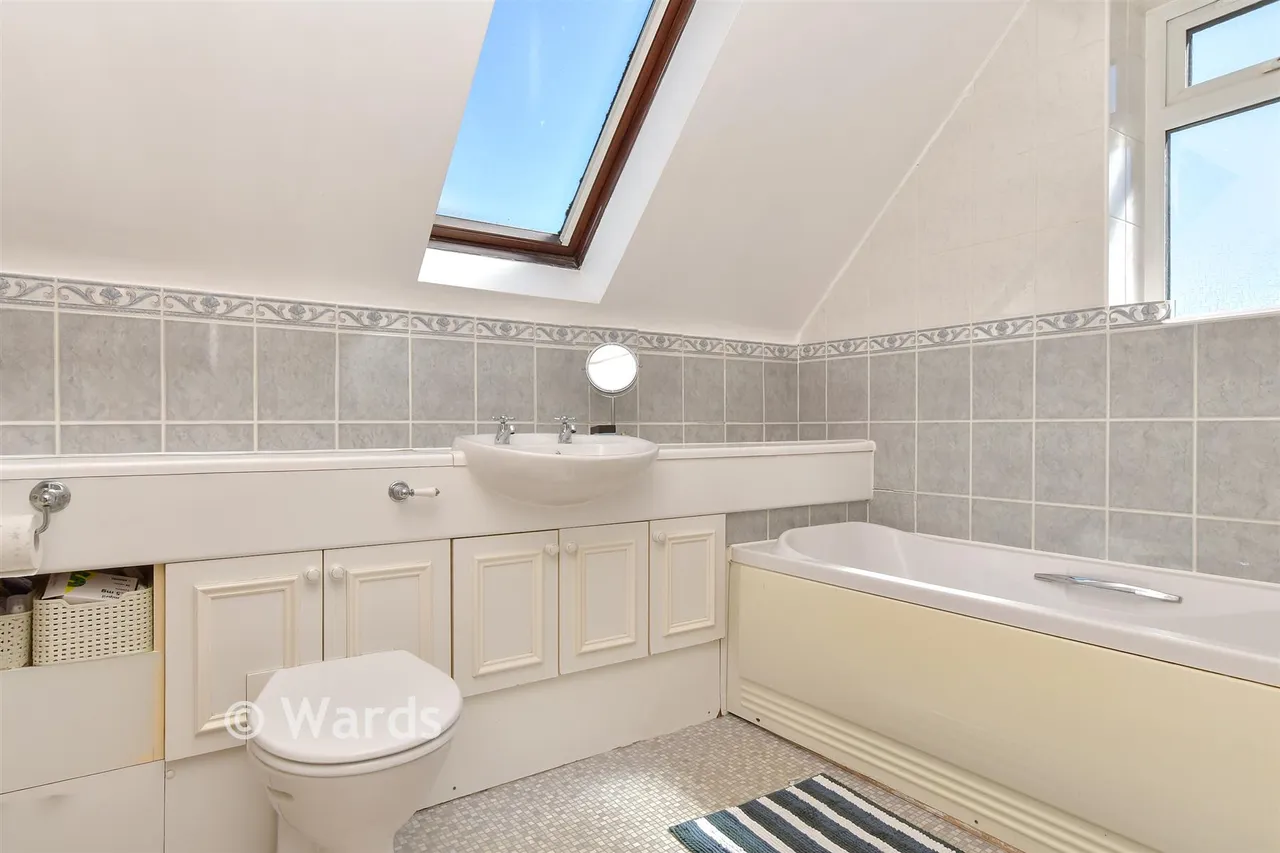 Turners Court, West Kingsdown, TN15, photo 14