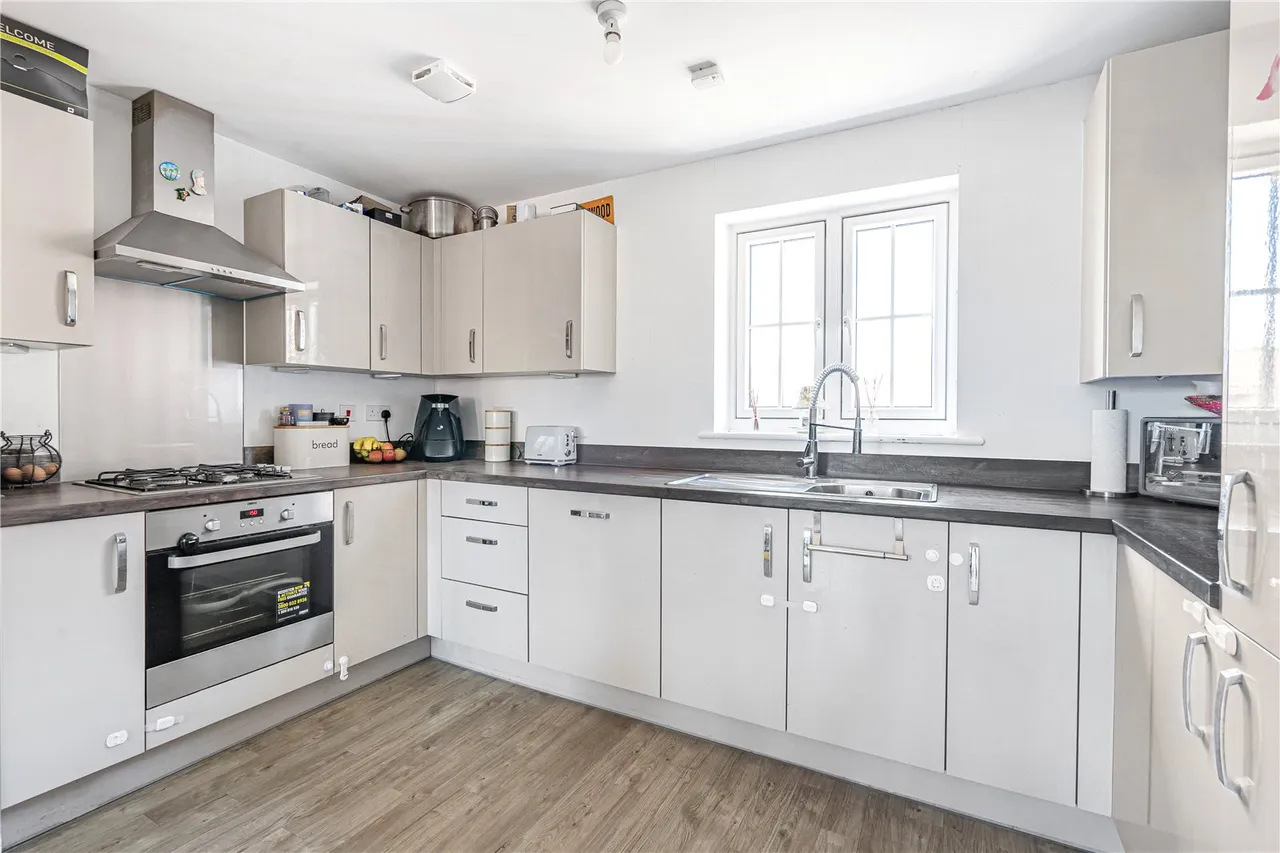 Masterson Close, Wellesley, GU11, photo 2