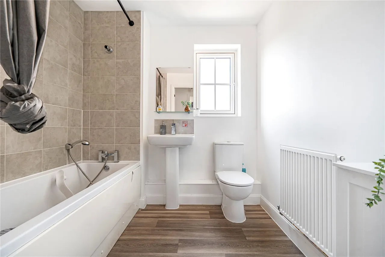 Masterson Close, Wellesley, GU11, photo 6