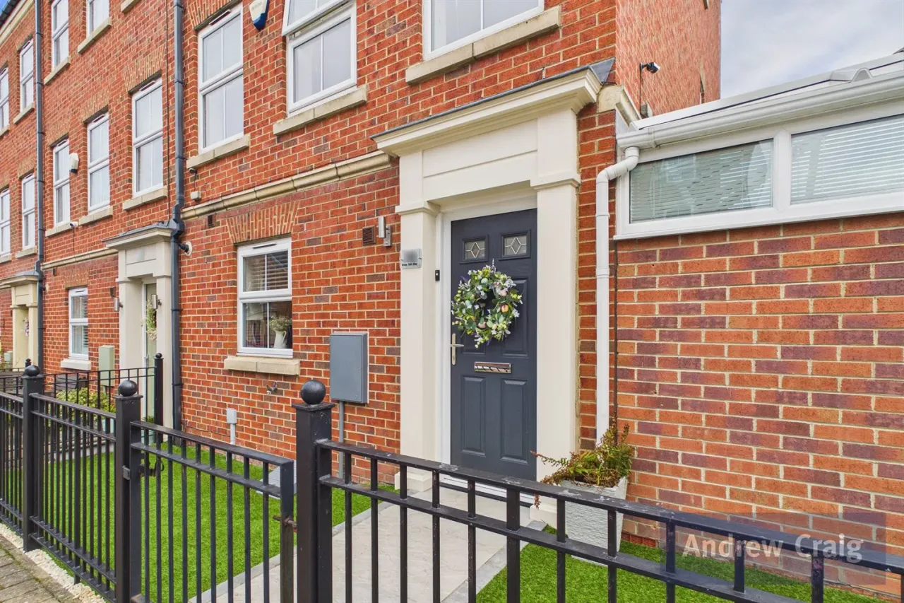 Brass Thill Way, South Shields, NE33, photo 27