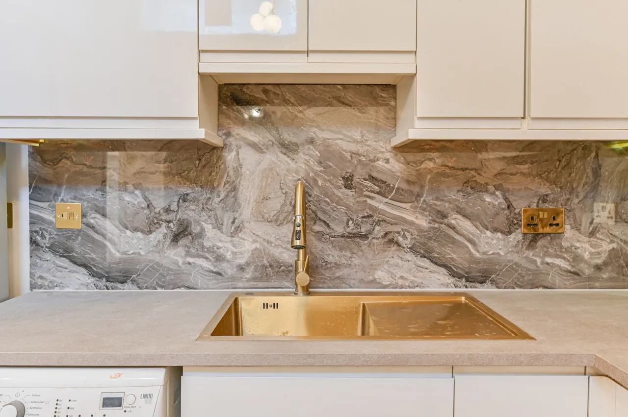 8c Lewin Road, London, photo 10
