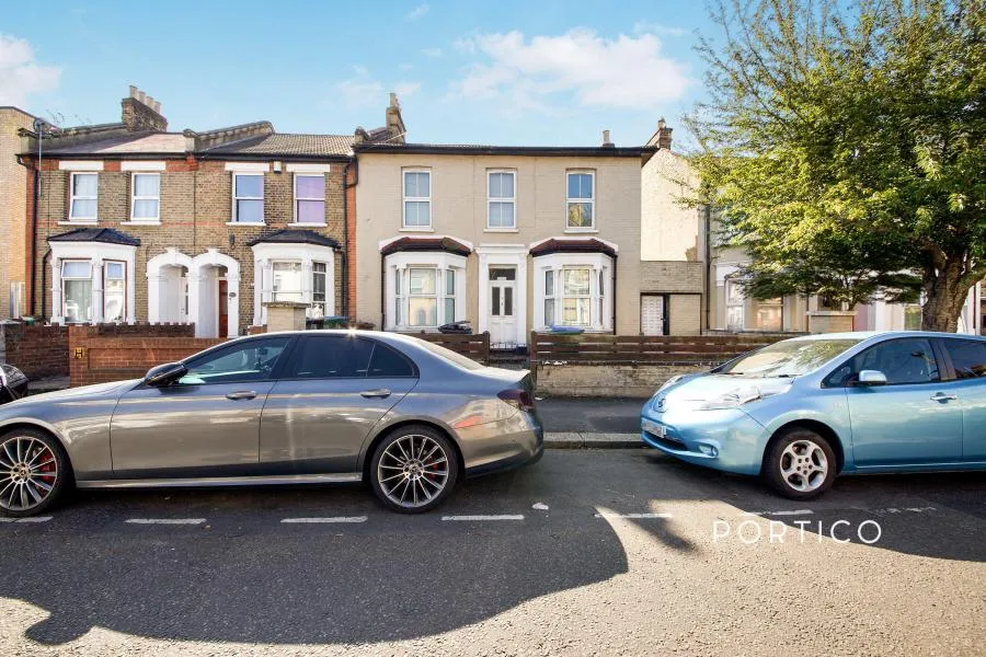 1 bed property to rent, North Birkbeck Road, Leytonstone, E11