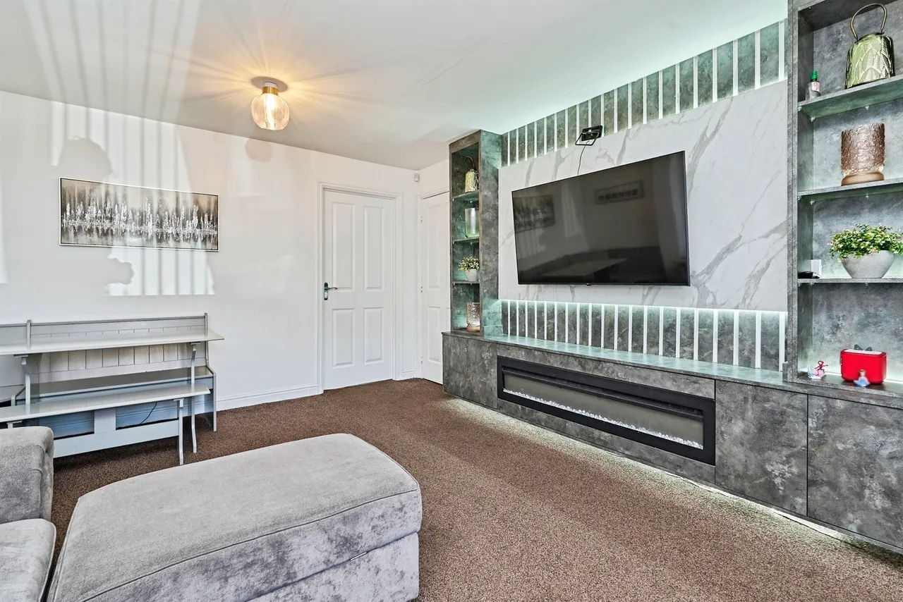 Stroud Avenue, Willenhall, WV12, photo 4