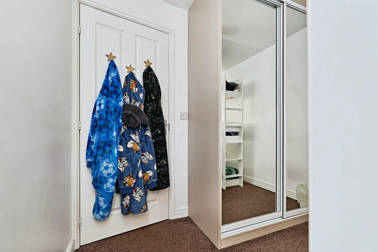 Stroud Avenue, Willenhall, WV12, photo 13